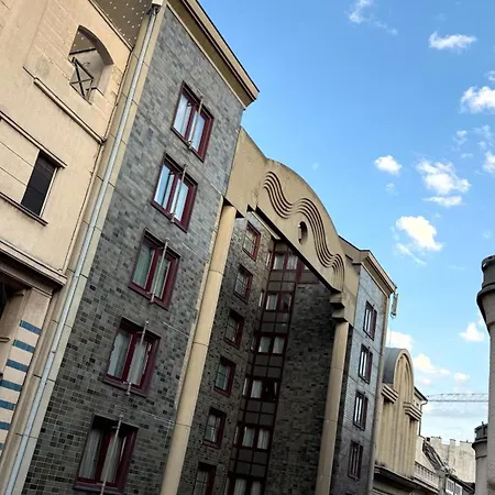 Fashion Street Panorama - 2br Budapest
