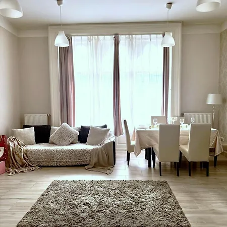 Apartman Fashion Street Panorama - 2br