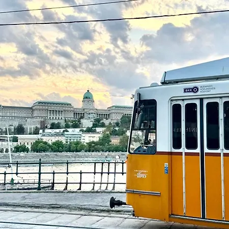 Fashion Street Panorama - 2br Budapest