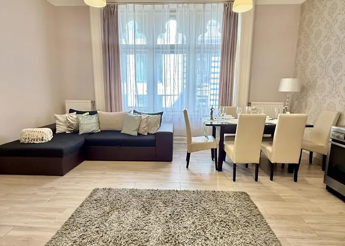 Apartman Fashion Street Spacious 2 Bedroom